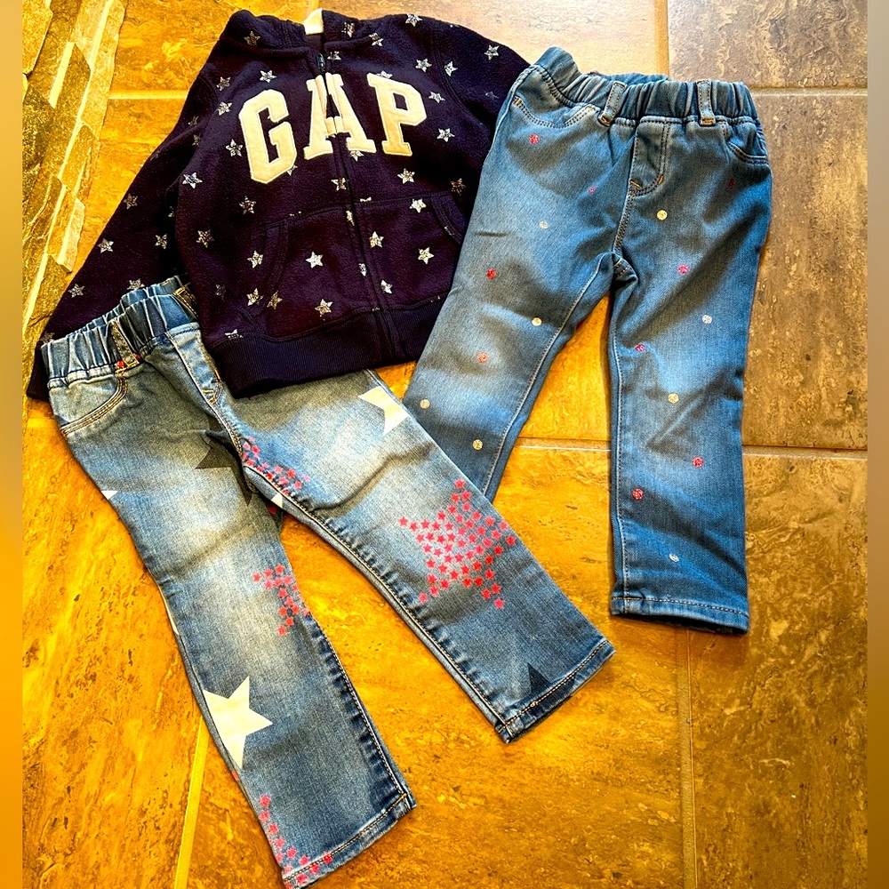2t Baby Gap Jeans & Sweatshirt